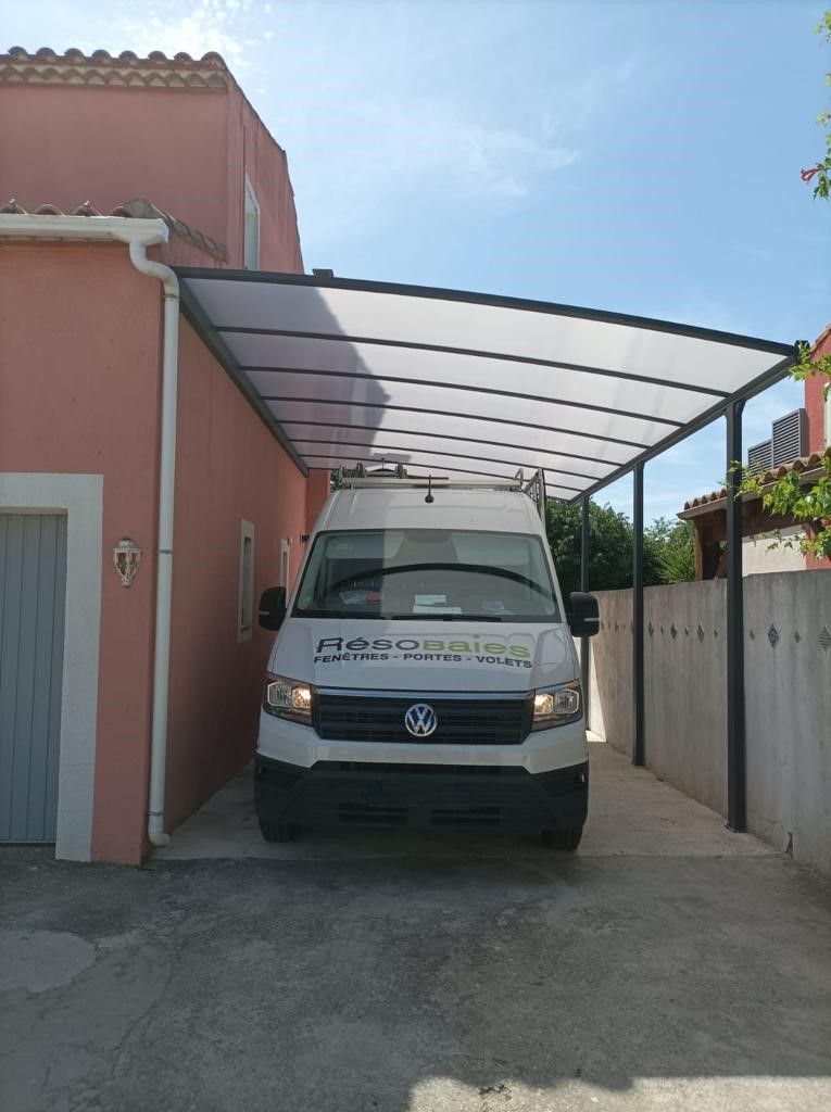 Carport camping car Alu NFI avec toiture polycarbonate à Vauvert