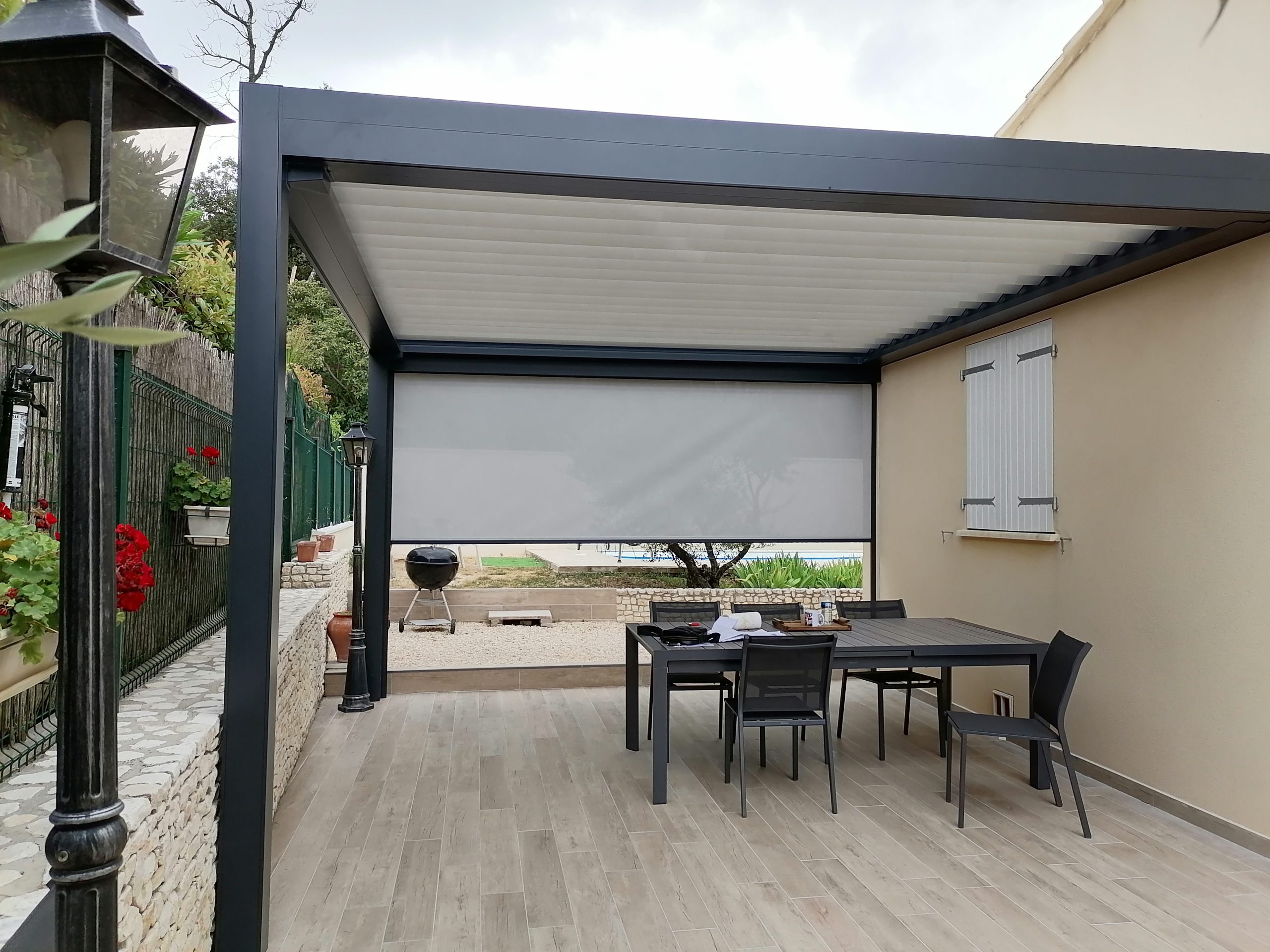 Réalisation d’une pergola bioclimatique à Jarny